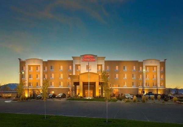 Hampton Inn Suites Reno Sparks — Property
