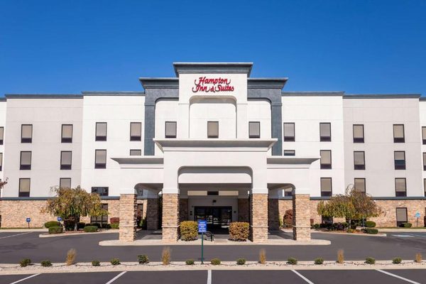 Hampton Inn Suites Richmond Short Pump — Property