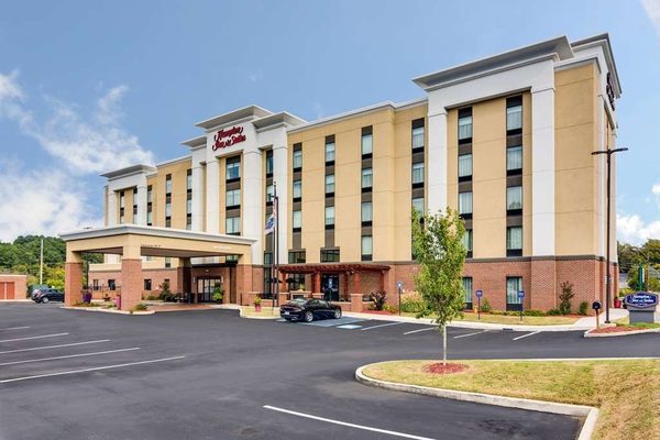 Hampton Inn Suites Rome — Property