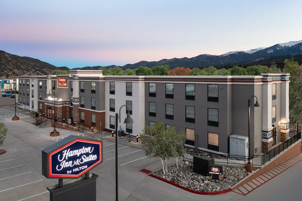 Hampton Inn Suites Salida — Property