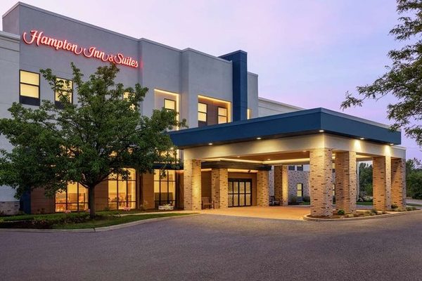Hampton Inn Suites Valparaiso — Property