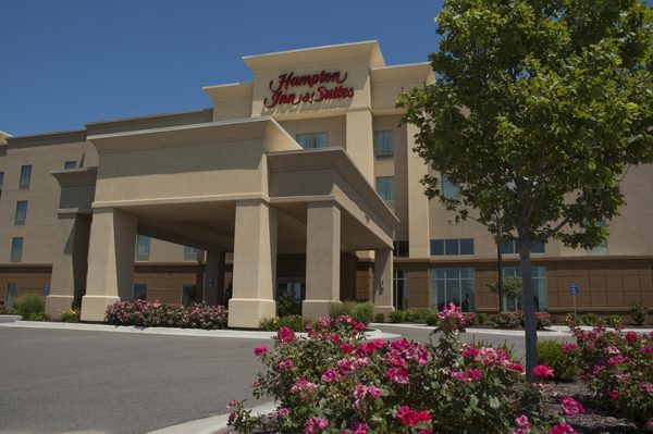 Hampton Inn Suites Wichita Northeast — Property