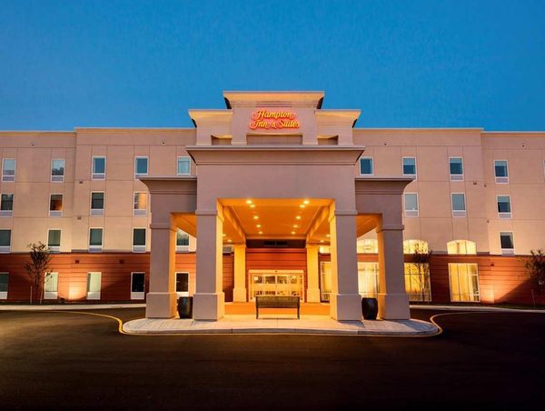 Hampton Inn Suites Wilmington Christiana — Property