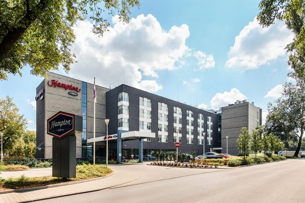 Hampton Inn Warsaw — Property