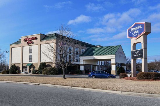 Hampton Inn Williamston — Property
