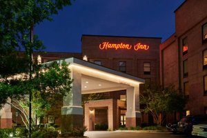Hampton Inn Wilmington Downtown — Property