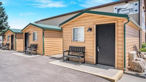Hansen Inn Cabins — Property