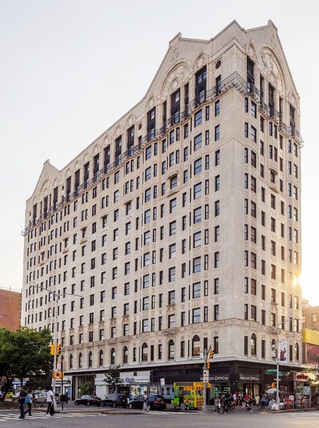 Harlem Grand New York City New York — Property