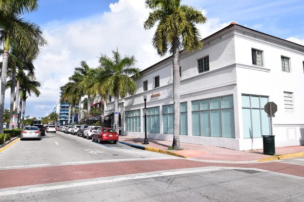 Harrison On The Beach Miami Beach Florida — Property