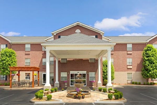Hawthorn Suites by Wyndham Cincinnati Sharonville — Property