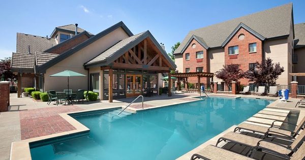 Hawthorn Suites by Wyndham Overland Park — Property