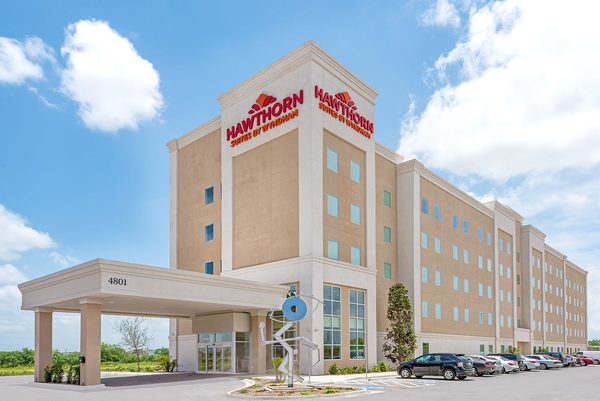 Hawthorn Suites By Wyndham Rome — Property
