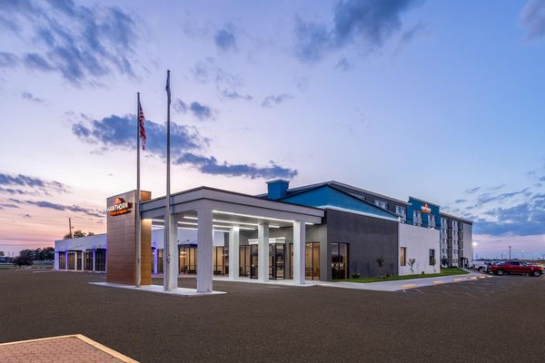 Hawthorn Suites by Wyndham Wichita East — Property