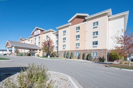 Hawthorn Suites by Wyndham Williston — Property