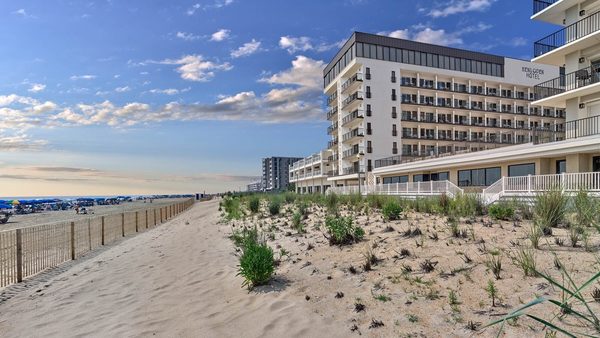Henlopen Hotel — Property