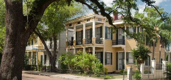 HH Whitney House on the Historic Esplanade — Property