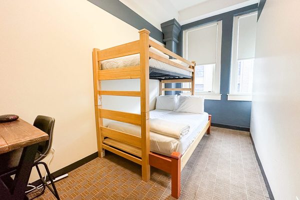HI Chicago The J Ira and Nicki Harris Family Hostel Chicago Illinois — Property