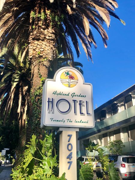 Highland Gardens Hotel Los Angeles California — Property