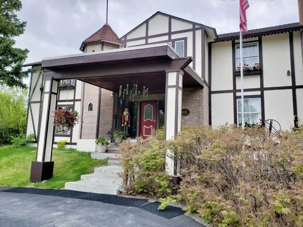 Highland Glen Lodge — Property