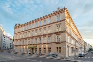 HiLight Suites Hotel — Property
