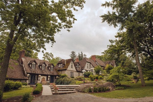 Hillbrook Inn Spa — Property