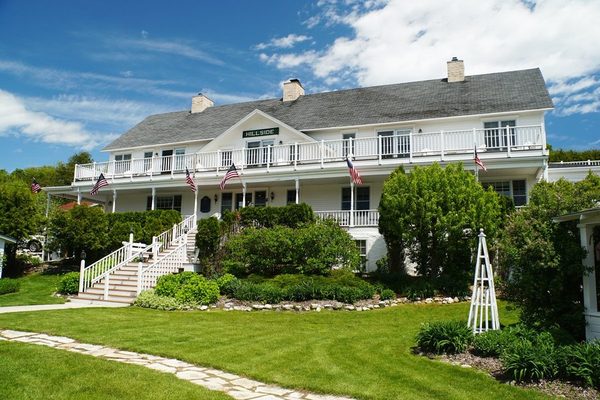 Hillside Waterfront Hotel — Property