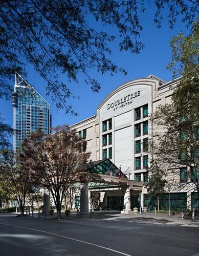 Hilton Garden Inn Atlanta Buckhead — Property