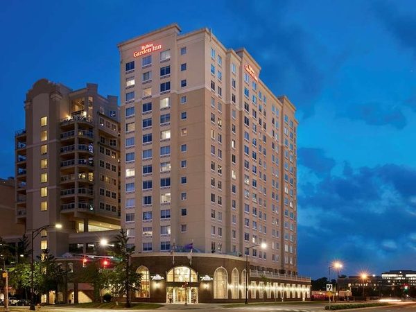 Hilton Garden Inn Charlotte Uptown — Property