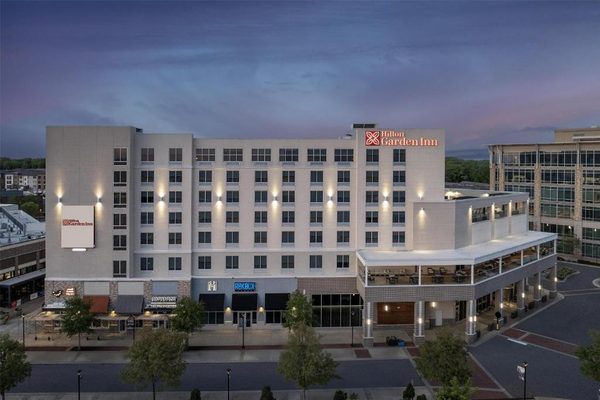 Hilton Garden Inn Charlotte Waverly — Property