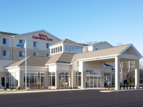 Hilton Garden Inn Dover — Property