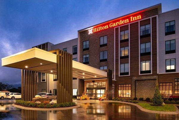 Hilton Garden Inn Gallatin — Property