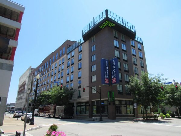 Hilton Garden Inn Louisville Downtown — Property