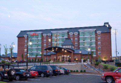 Hilton Garden Inn Manchester Downtown — Property