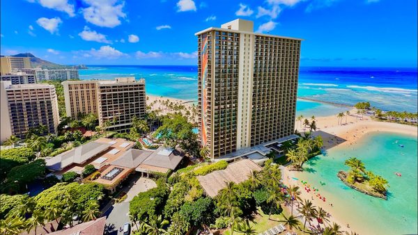 Hilton Hawaiian Village Waikiki Beach Resort Honolulu Oahu Hawaii — Property