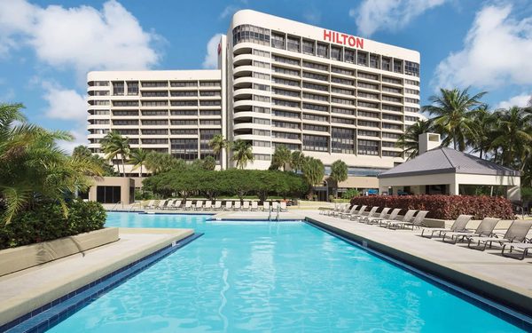 Hilton Miami Airport Blue Lagoon Miami Florida — Property