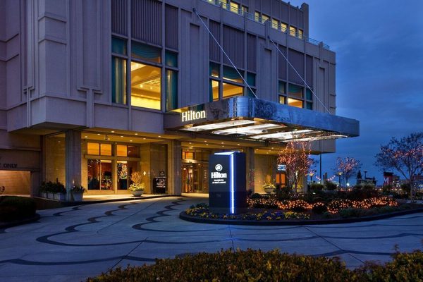 Hilton Philadelphia At Penn s Landing — Property