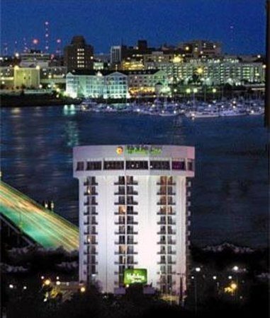 Holiday Inn Charleston riverview By IHG — Property