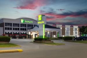 Holiday Inn Des Moines airport conf Center By IHG — Property