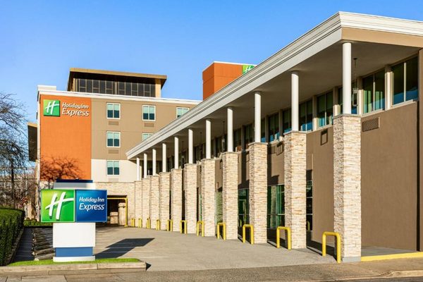 Holiday Inn Express Baltimore at the Stadiums by IHG — Property