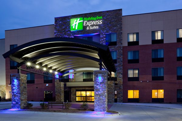 Holiday Inn Express Bettendorf Davenport NE — Property