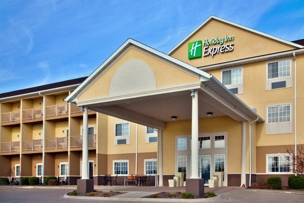 Holiday Inn Express Le Claire Riverfront Davenport by IHG Le Claire Iowa — Property