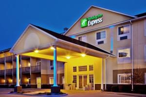 Holiday Inn Express Le Claire Riverfront Davenport by IHG Le Claire Iowa — Property