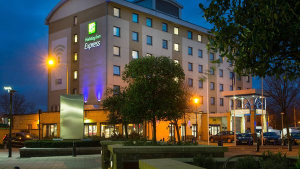 Holiday Inn Express London Hammersmith By IHG — Property