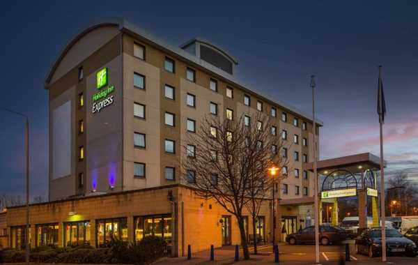 Holiday Inn Express London Wandsworth By IHG London England — Property