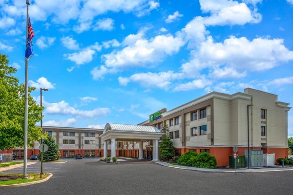 Holiday Inn Express Philadelphia Ne Bensalem By IHG — Property
