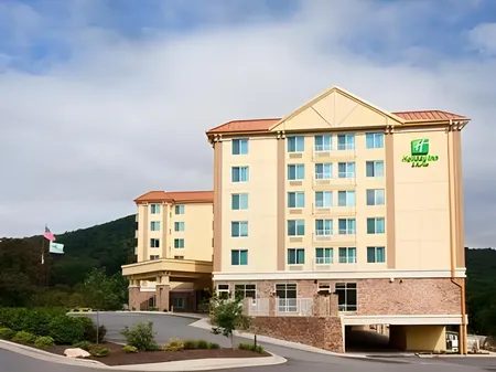 Holiday Inn Express Suites Asheville Downtown By IHG Asheville North Carolina — Property