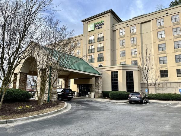 Holiday Inn Express Suites Atlanta Buckhead By IHG — Property