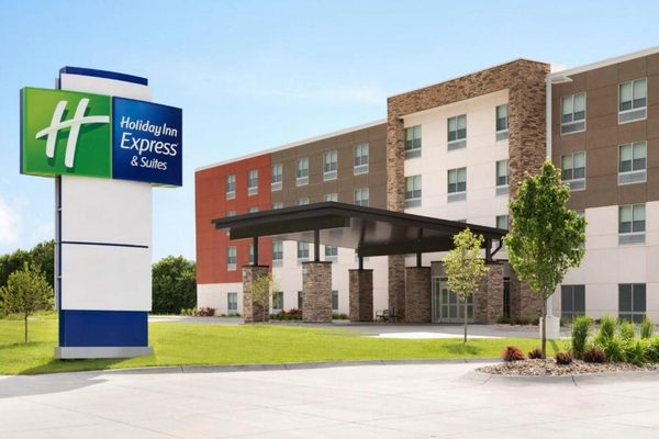 Holiday Inn Express Suites Auburn Hills By IHG — Property