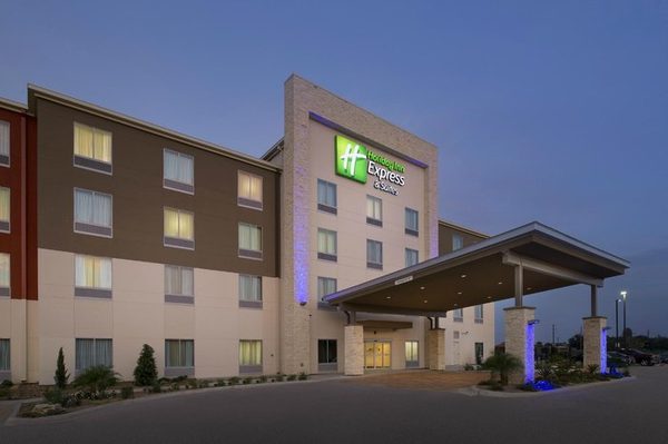 Holiday Inn Express Suites Bay City By IHG Bay City Michigan — Property