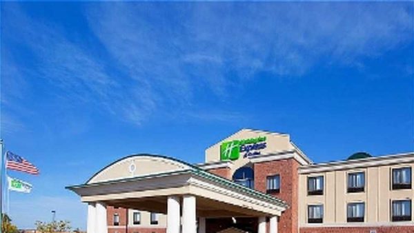 Holiday Inn Express Suites Bay City By IHG Bay City Michigan — Property
